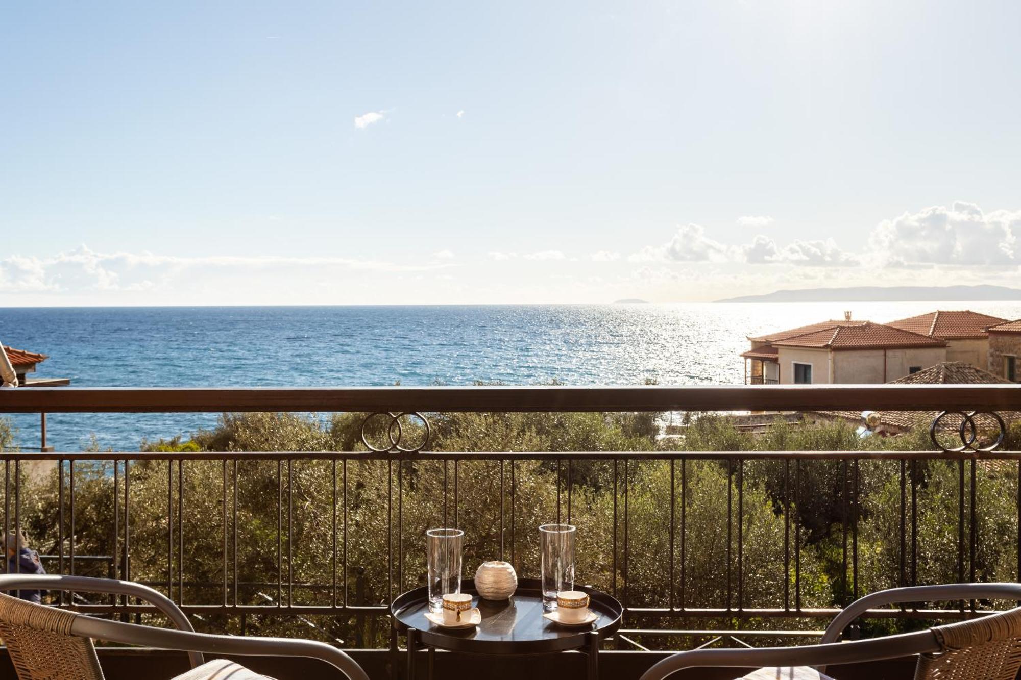 Sunset Serenity - Kardamili Seaside Getaway Bagian luar foto