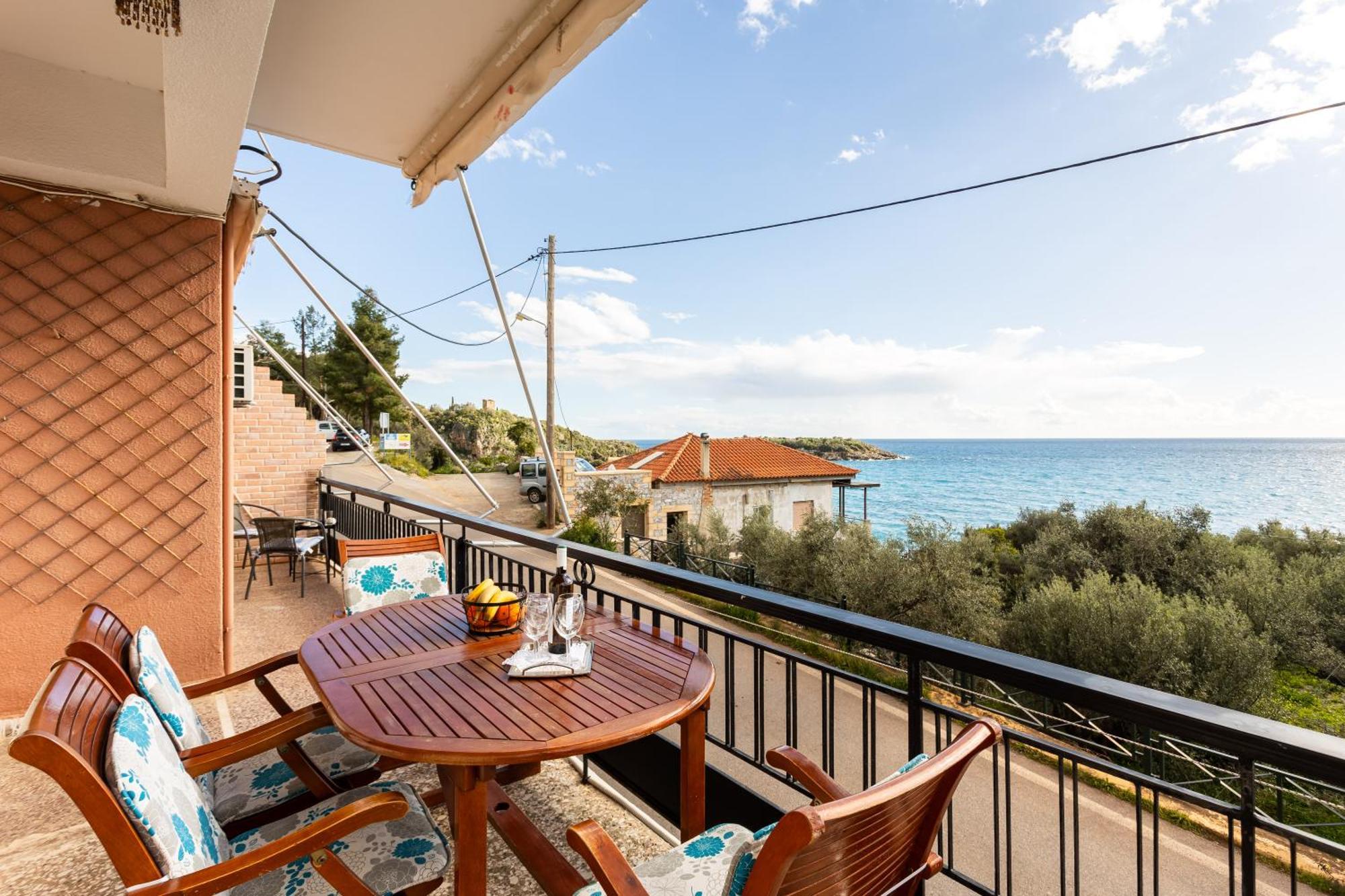 Sunset Serenity - Kardamili Seaside Getaway Bagian luar foto